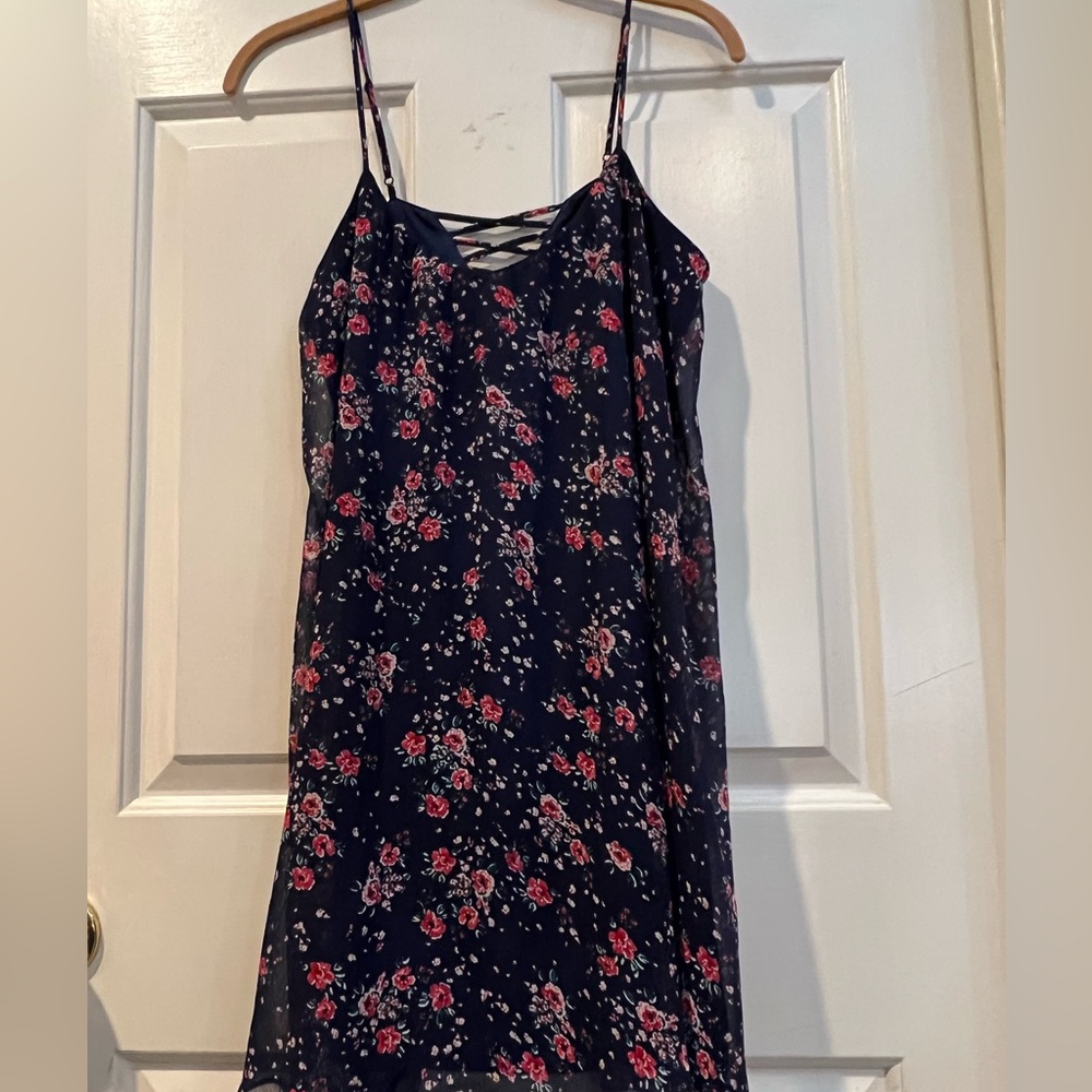 EXPRESS Women Sundress/Seing-Dress EUC (Excellent Used Condition) Size Medium